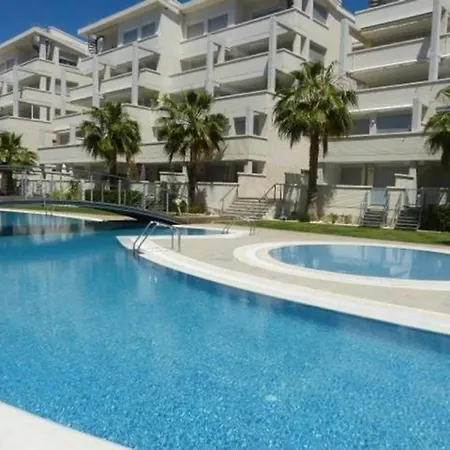 A Pour 4 Personnes Avec Piscine Commune Et Proche - Hisp-10-7 Apartment *